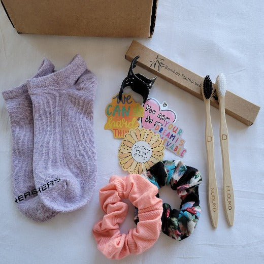 Zero-Waste Hair Accessory Gift box for Women - Cloth and Things